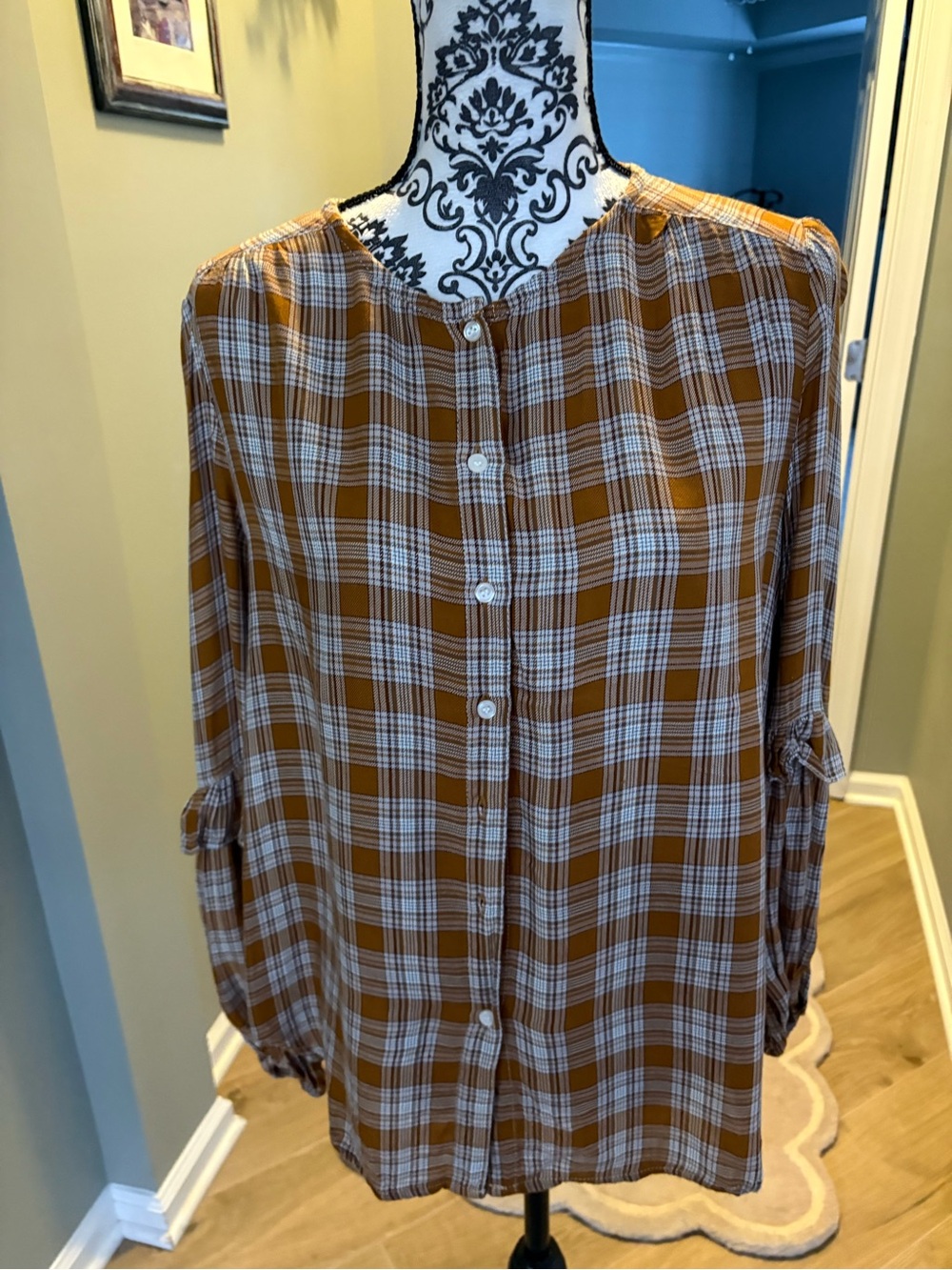 Women's Plaid Button-Front Top in size small